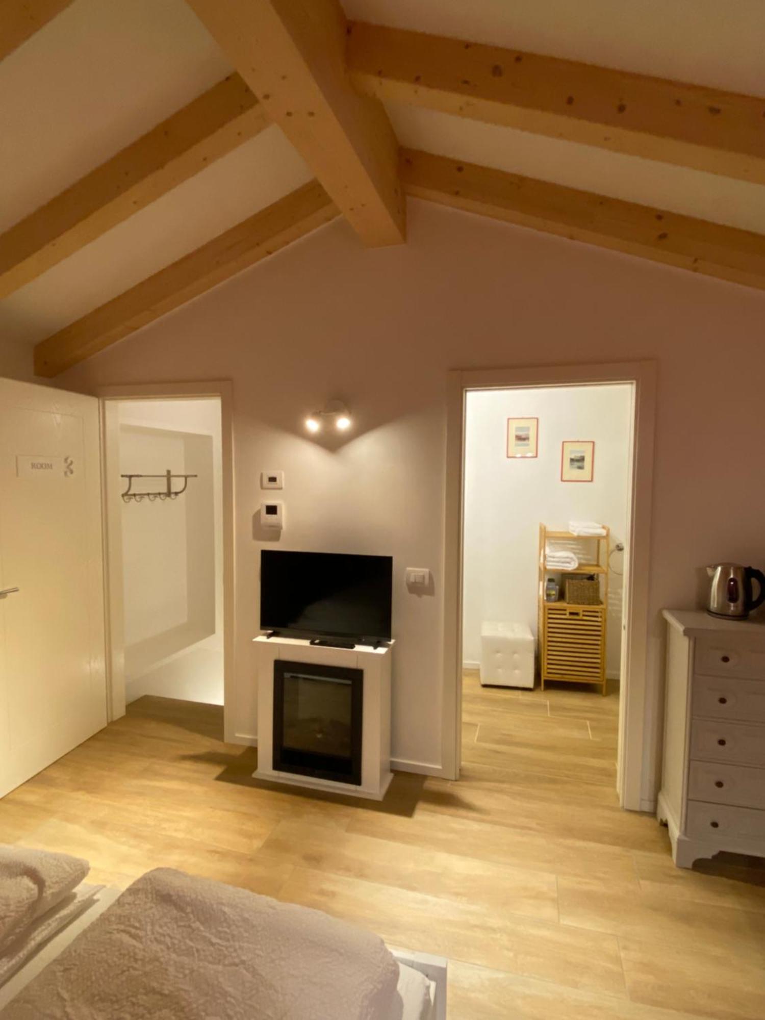 Casetta Al Centro Trente Chambre photo